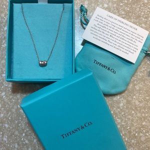 Tiffany & Co. Elsa Peretti Bean® design Pendant